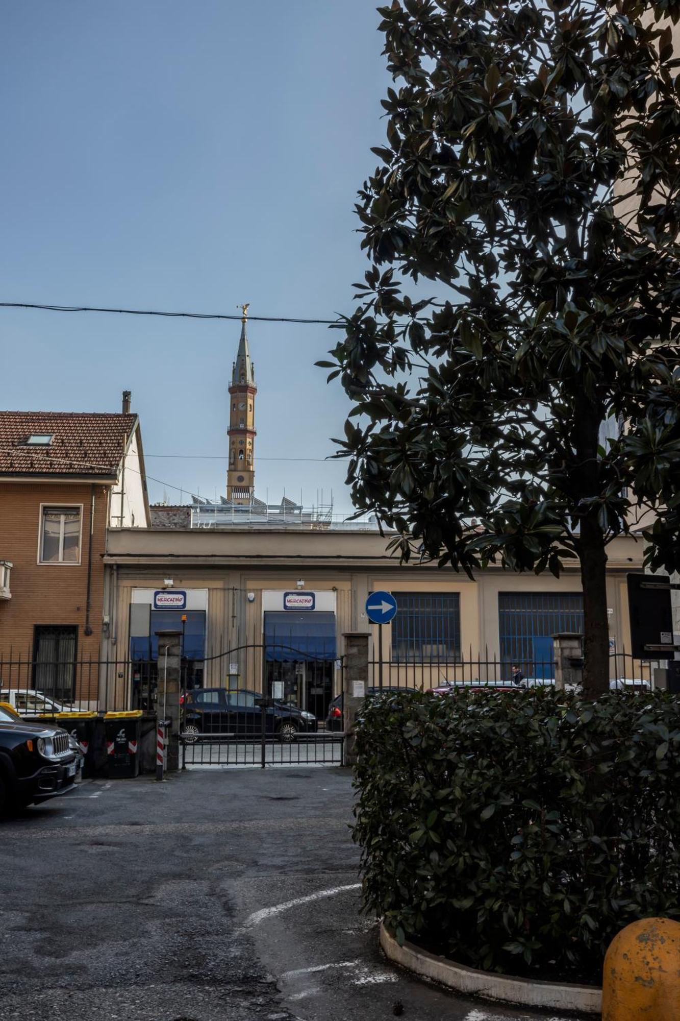 Tra Porta Susa E Piazza Statuto -Cortile Interno- Turin Bagian luar foto
